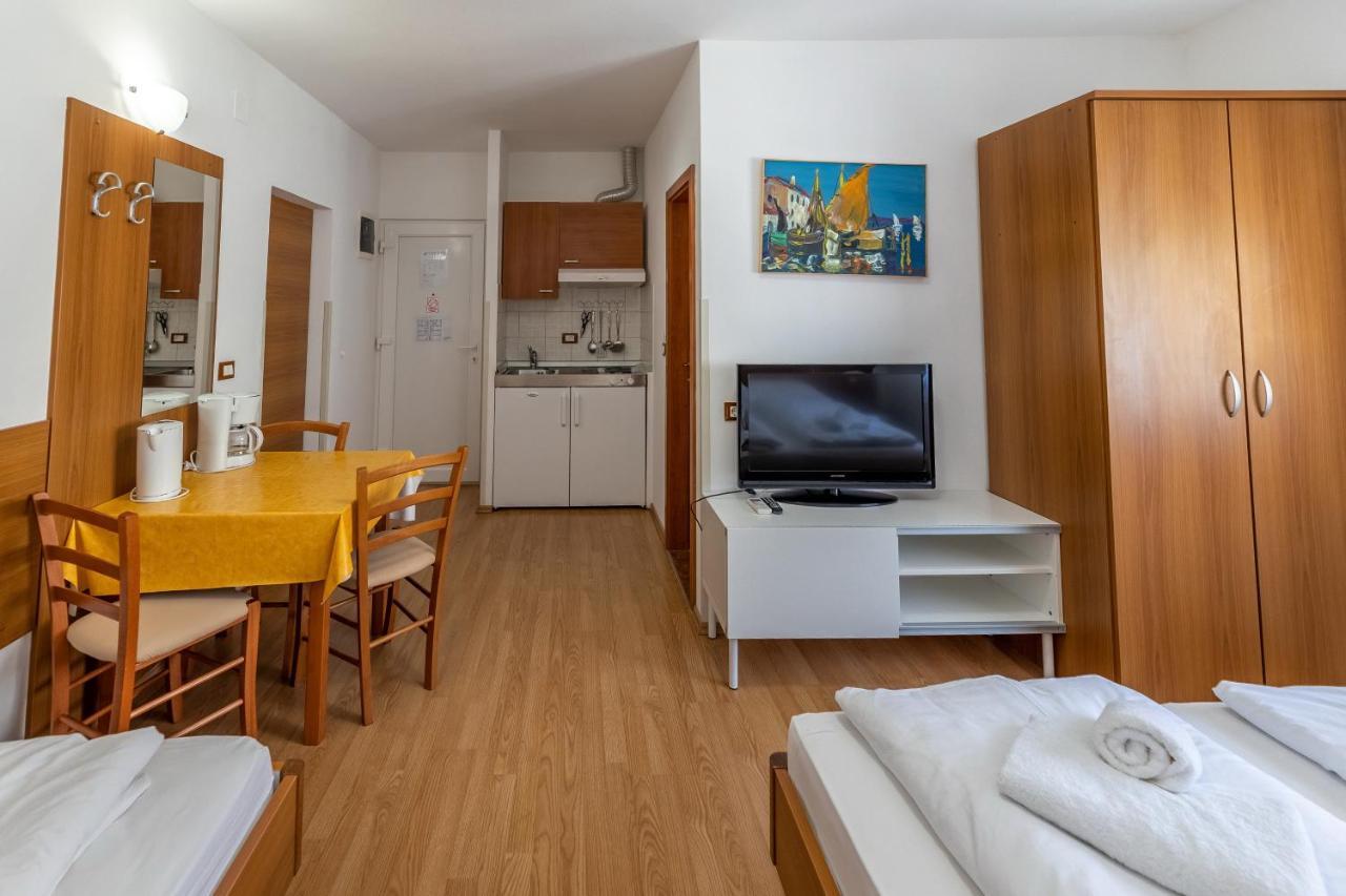 Apartments Liburnija Opatija Exterior photo