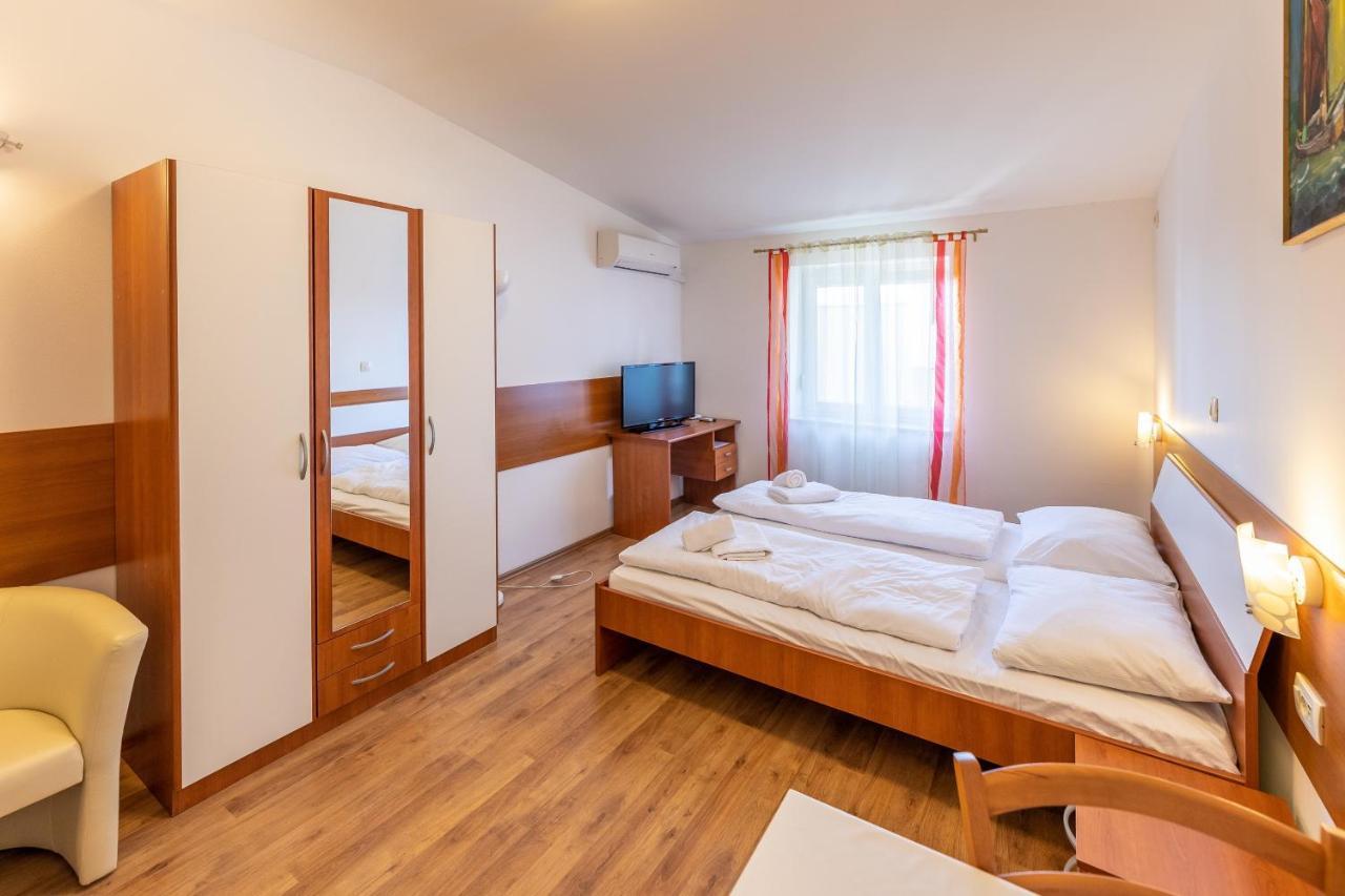 Apartments Liburnija Opatija Exterior photo